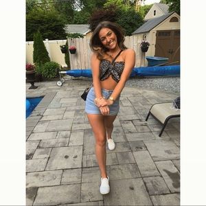 Meet your Posher, Nicole